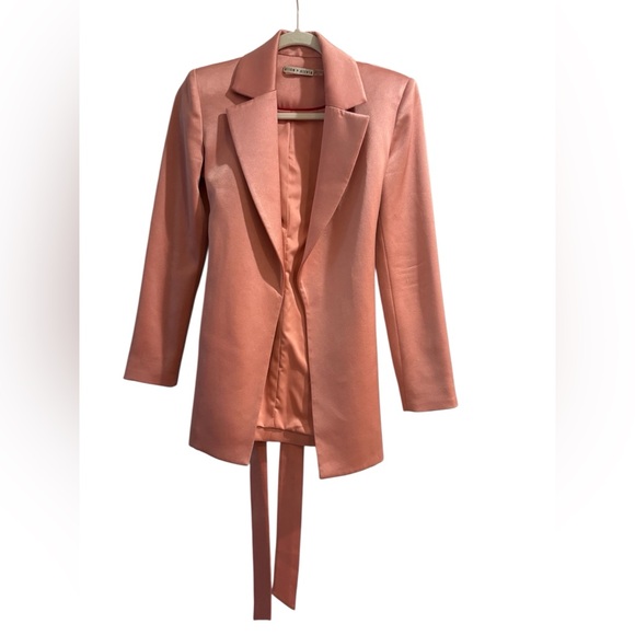 Alice + Olivia Jackets & Blazers - Alice + Olivia Pink Blazer